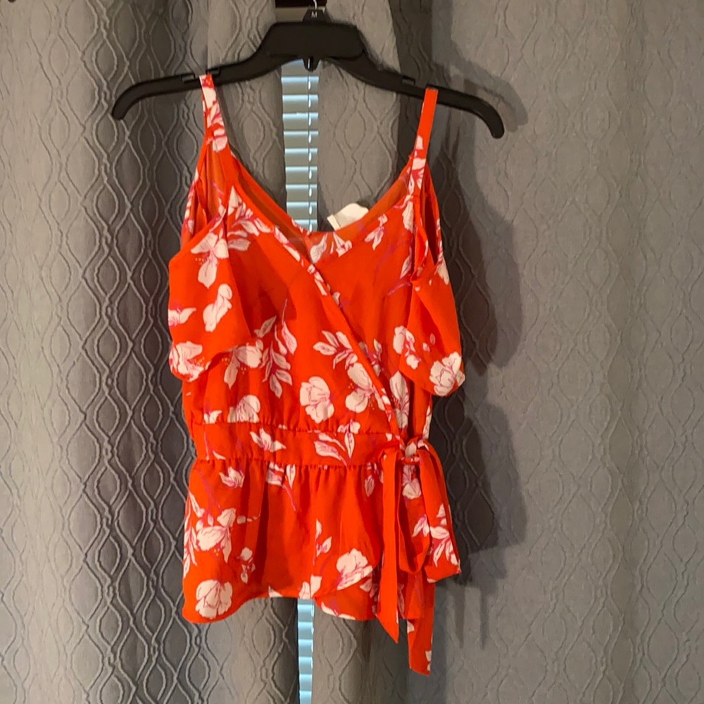 Medium too chiffon very cute